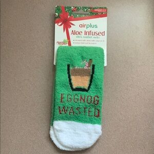 Airplus Green and White Aloe Infused Socks